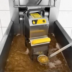 Tragbarer Frittierölfilter - 30 Liter/Minute - Für Max. 12 Liter Fritteusen -Berühmter Küchengeräte Laden FOFTV30 room 1 0afb